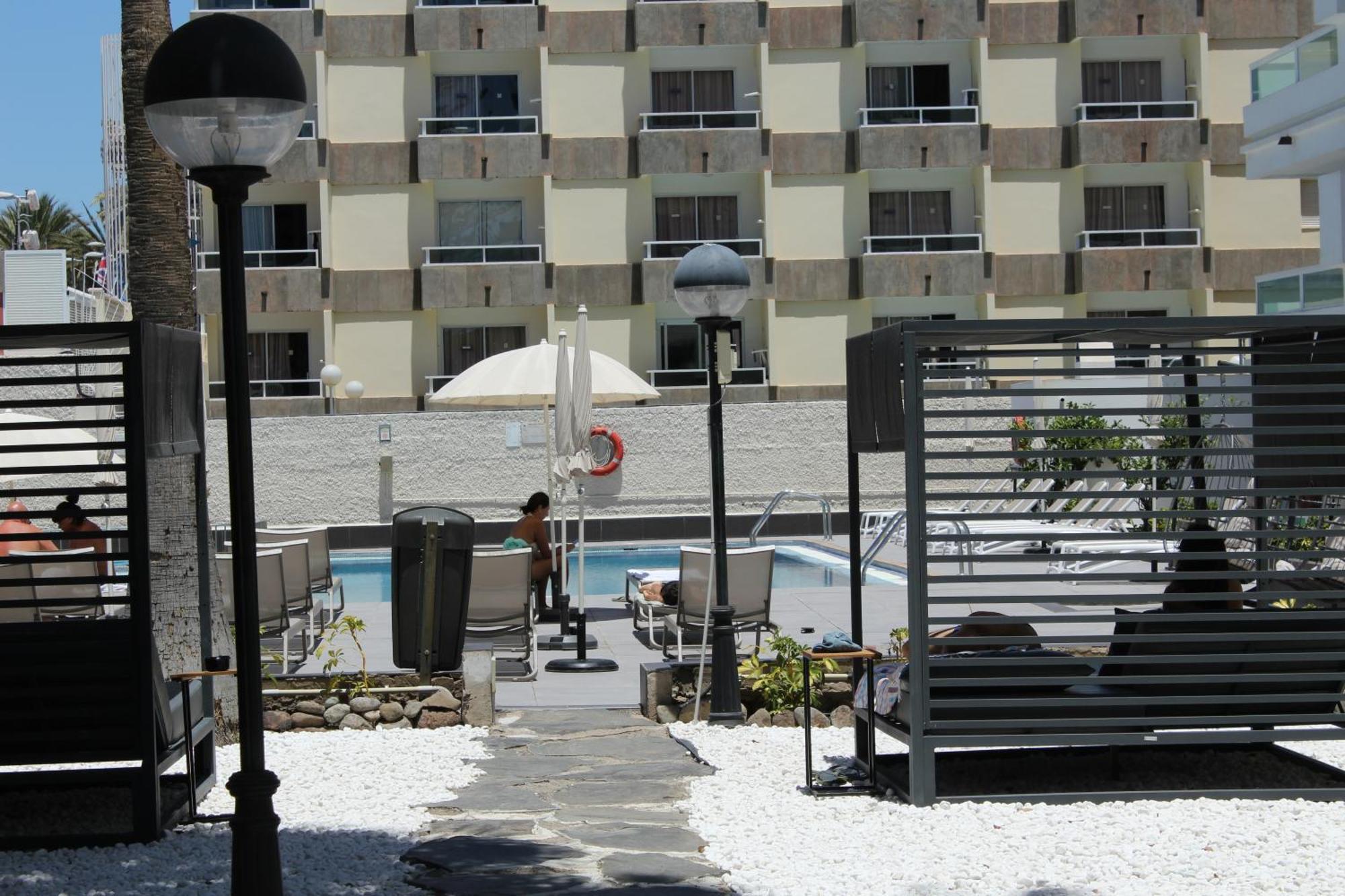 Apartamentos Fayna Playa del Inglés Eksteriør billede